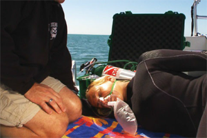 formateur-instructeur-premier-soins-plongeur-professionnel-dan-first-aid-diver-instructor-trainer